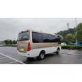 Indon King Long XMQ6806G 2012 Version manuelle utilisée Bus Utilisé Coach Euro 3 Nombre de sièges 19 + 1 Prix bas